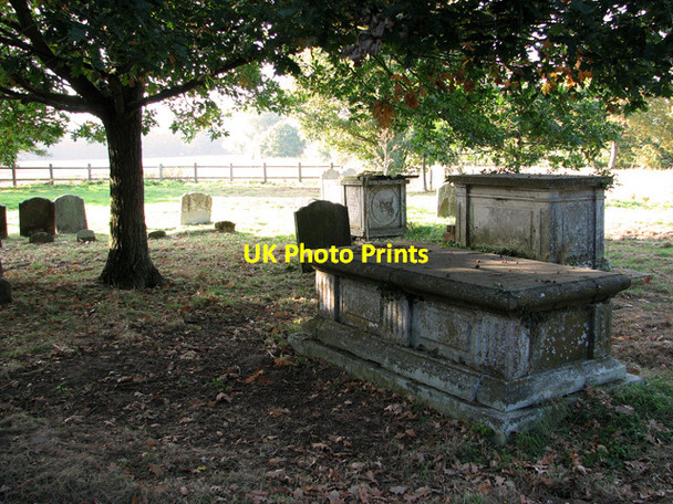 Photo 6"x4" St Peter's churchyard, Carlton Saxmundham c2011