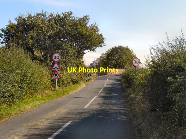 Photo 6"x4" Back Lane, Dunham Massey Dunham Woodhouses c2011