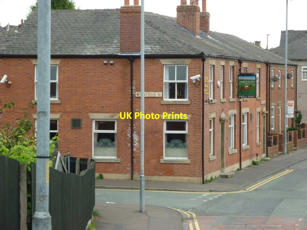 Photo 6"x4" The Horse & Jockey public house Rochdale c2011