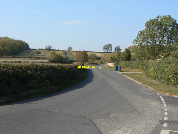 Photo 6"x4" The road up Owthorpe Hill Owthorpe c2011