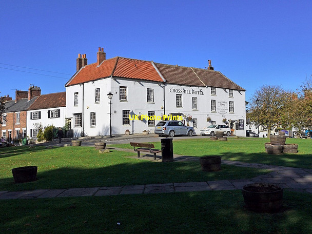 Photo 6"x4" Crosshill Hotel, The Square, Sedgefield Sedgefield c2011