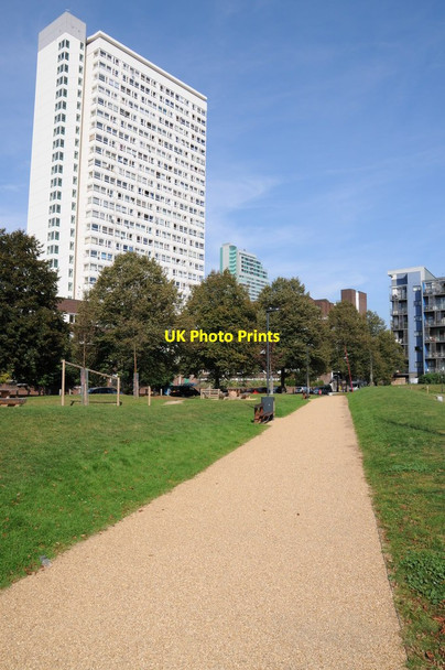 Photo 6"x4" Pepys Park Deptford\/TQ3677 c2011