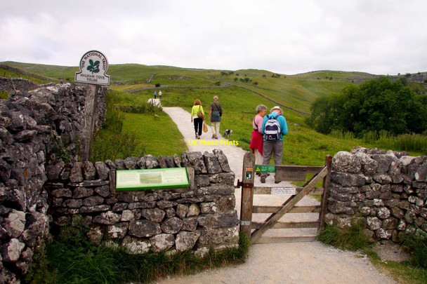Photo 6"x4" Gate to Malham Cove Fields Malham\/SD9062 c2011