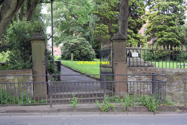 Photo 6"x4" Gateway at entrance to St Michael's Church Carlisle c2011