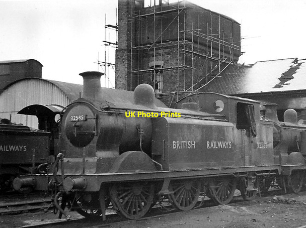 Photo 6"x4" Three Bridges Locomotive Depot with E5 0-6-2T Crawley\/TQ2736 c1948
