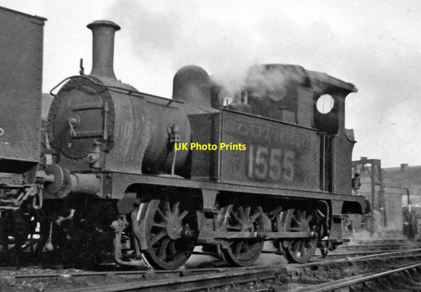 Photo 6"x4" Diminutive 0-6-0T shed-pilot at Brighton Locomotive Depot Brighton\/TQ3106 c1946