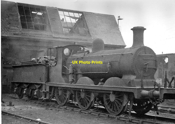 Photo 6"x4" Surviving LB&SCR 0-6-0 at Three Bridges Locomotive Depot Crawley\/TQ2736 c1948