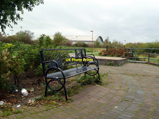 Photo 6"x4" Bench on the riverside path Derby\/SK3535 c2011