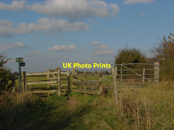 Photo 6"x4" Footpath, Fifield Fifield\/SU9076 c2011