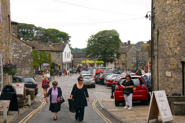 Photo 6"x4" Looking down Garrs Lane to The Square Grassington c2011