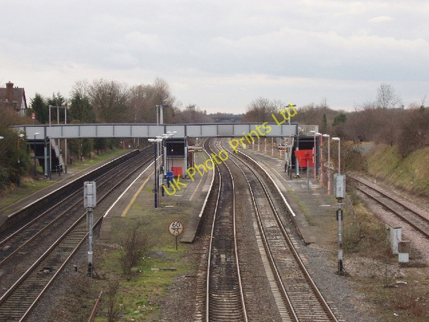 Photo 6"x4" Iver Station Richings Park c2006