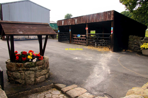 Photo 6"x4" Stable at St Leonards Farm Park Yeadon c2011