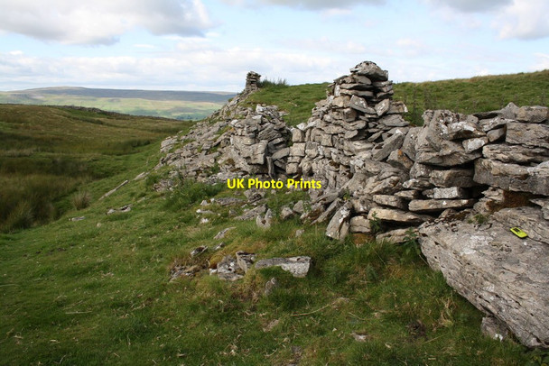 Photo 6"x4" Dry stone wall on outcrop beside footpath to Marsett Marsett c2011
