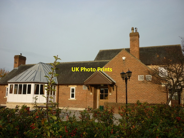 Photo 6"x4" The Burns Tavern, Darlington Darlington c2011