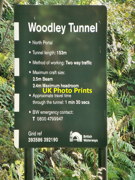 Photo 6"x4" Woodley Tunnel Hyde\/SJ9494 c2011