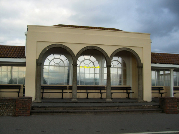 Photo 6"x4" Shelter on Worthing Seafront Worthing\/TQ1303 c2011