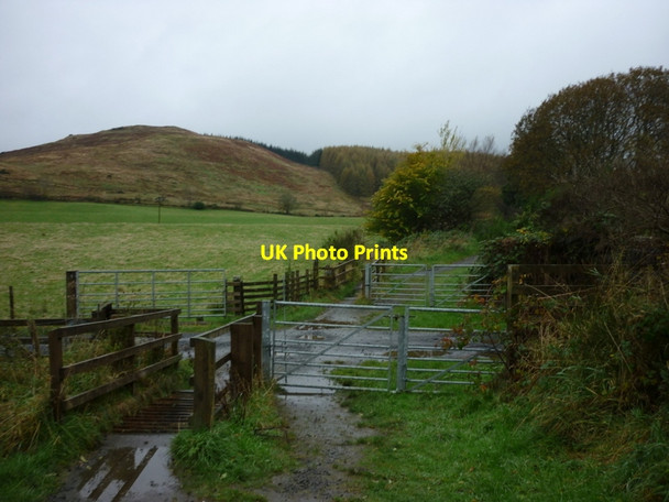 Photo 6"x4" Walking the Rob Roy Way Callander c2011