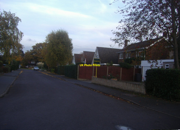 Photo 6"x4" Amberley Drive, Woodham Sheerwater\/TQ0260 c2011