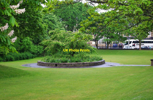 Photo 6"x4" A corner of Ashton Park, St. Annes-on-Sea Lytham St Anne's c2011