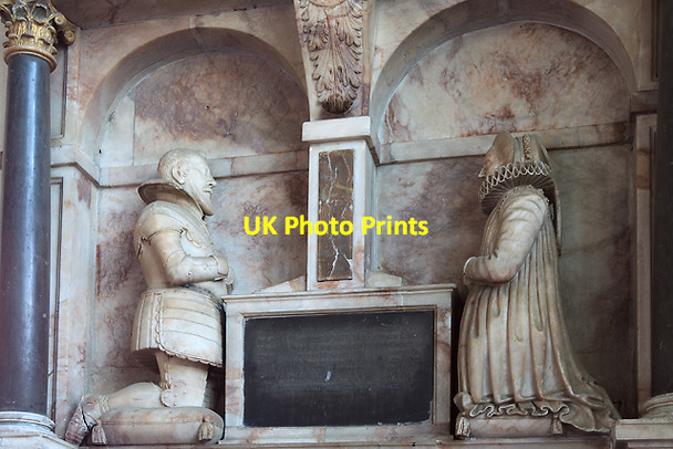 Photo 6"x4" Monument to William Chamberlayne - St Peter's church, Titchfield (detail) Fareham c2011