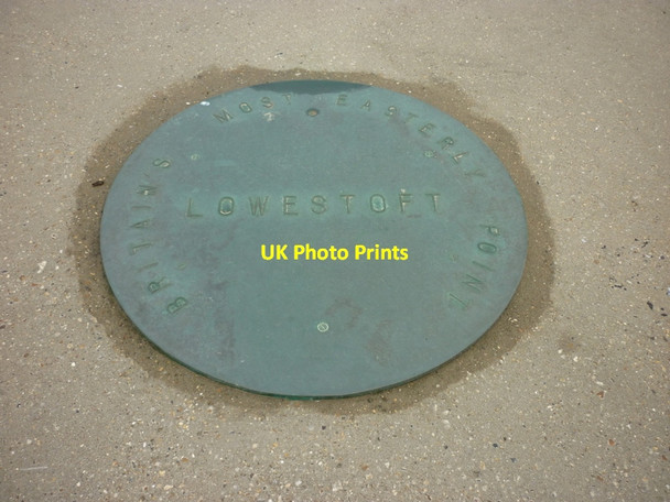 Photo 6"x4" Farest east  you can stand, without getting your feet wet Lowestoft c2011