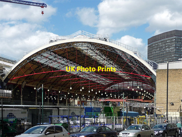 Photo 6"x4" Train shed, Victoria station Westminster c2011