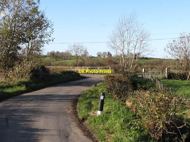 Photo 6"x4" Lisnamulligan Road at its junction with Cross Road Rathfriland c2011