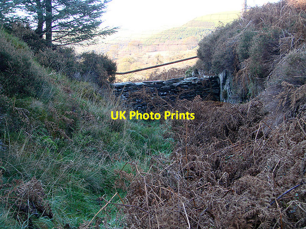Photo 6"x4" A wall across the route of Hafan tramway Bont-goch or Elerch c2011