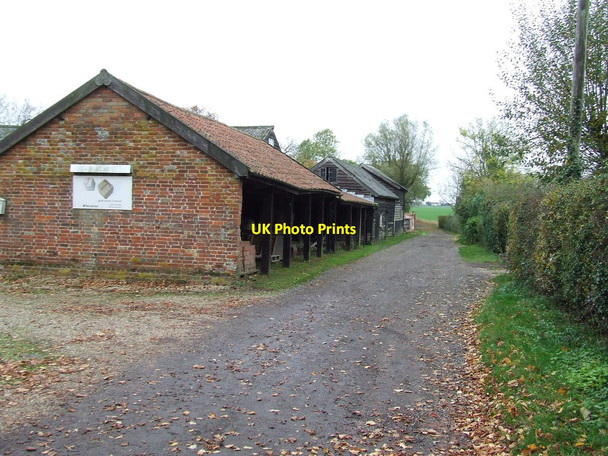 Photo 6"x4" Old Farm Buildings Mill Green\/TM1360 c2011