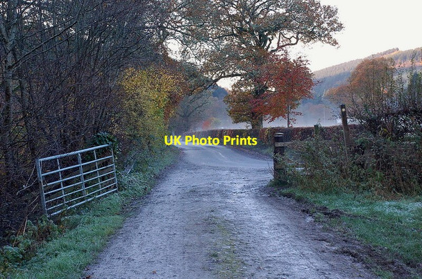 Photo 6"x4" Riverside track meets the road, Yair Yair c2011