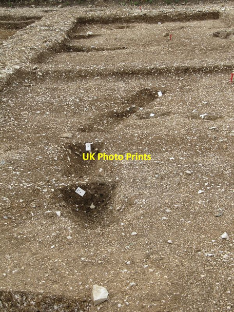Photo 6"x4" Roundhouse in the footings Chilton\/SU4885 c2011