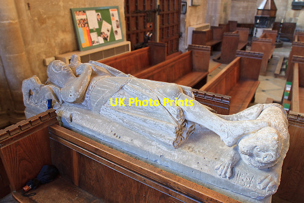 Photo 6"x4" Knight effigy - priory church, Edington Edington\/ST9253 c2011