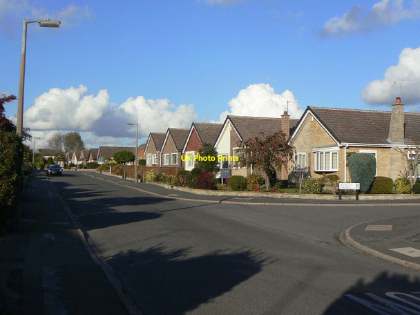 Photo 6"x4" Crossdale Drive Plumtree Park c2011