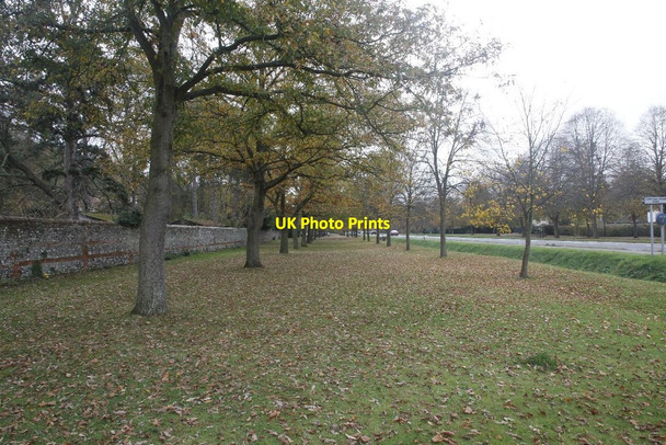 Photo 6"x4" Henley direction Henley-on-Thames c2011