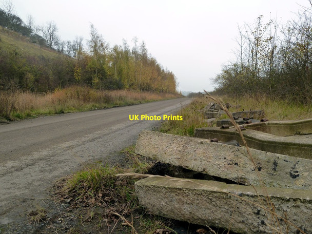 Photo 6"x4" The Road to Cadeby Conisbrough c2011