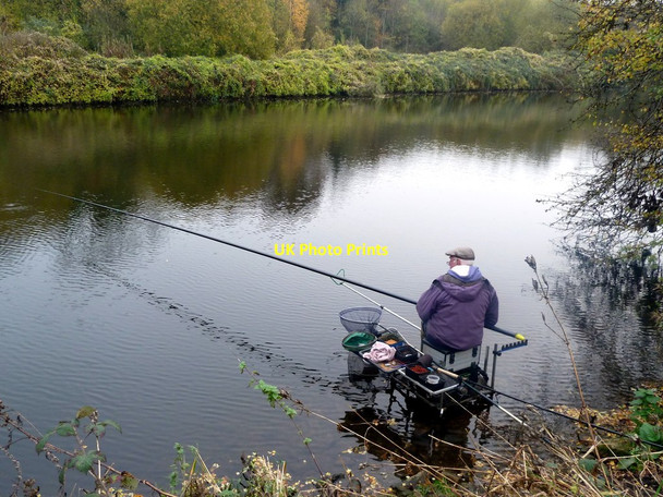 Photo 6"x4" Fishing in the River Don Sprotbrough c2011