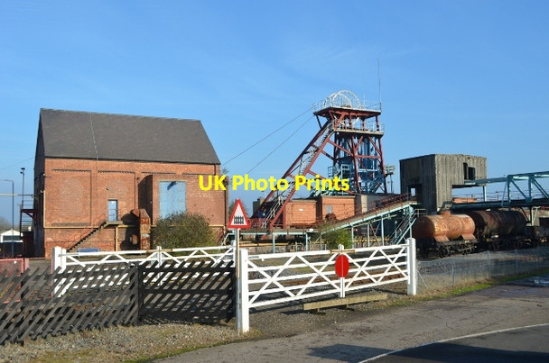 Photo 6"x4" Snibston Colliery Coalville c2011 P1