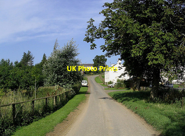 Photo 6"x4" The minor road at Hermiston Bowismiln c2006