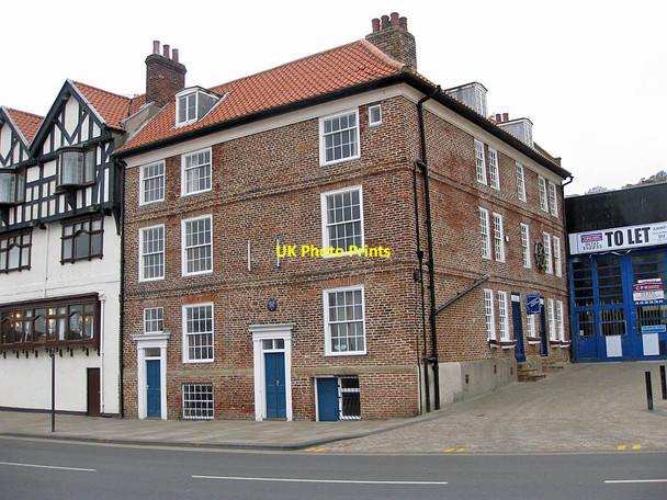Photo 6"x4" 32 and 33 Sandside, Scarborough Scarborough\/TA0388 c2011