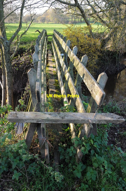 Photo 6"x4" Dubious footbridge over the Trothy Dingestow c2011