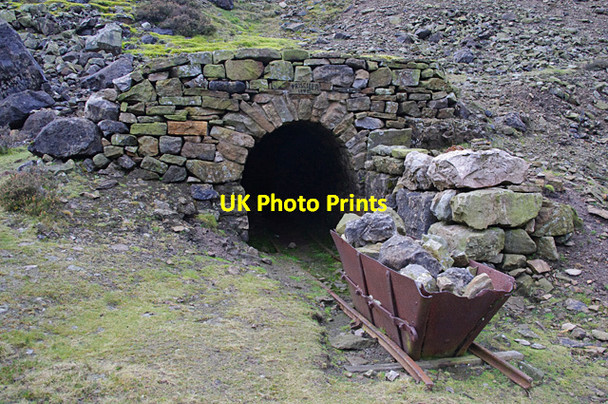 Photo 6"x4" Priscilla Level Gunnerside c2011