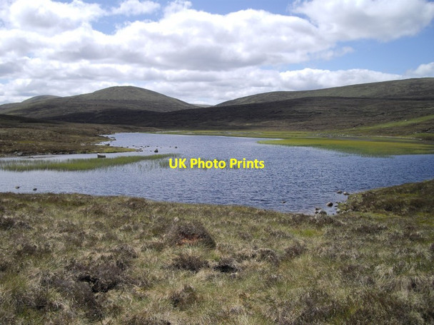 Photo 6"x4" Loch Mhairc Tom Liath\/NN8880 c2011