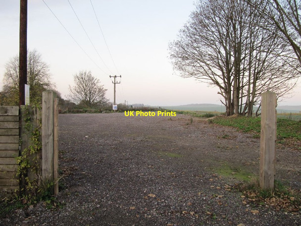 Photo 6"x4" Waiting for the cabins Cleeve\/SU6081 c2011