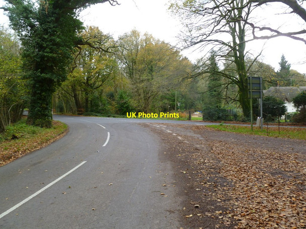 Photo 6"x4" Sutton Hill, road junction Romford\/SU0709 c2011