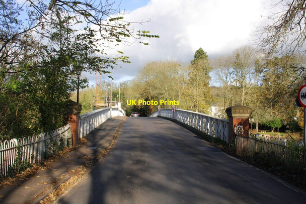 Photo 6"x4" Whitchurch Toll Bridge Pangbourne c2011