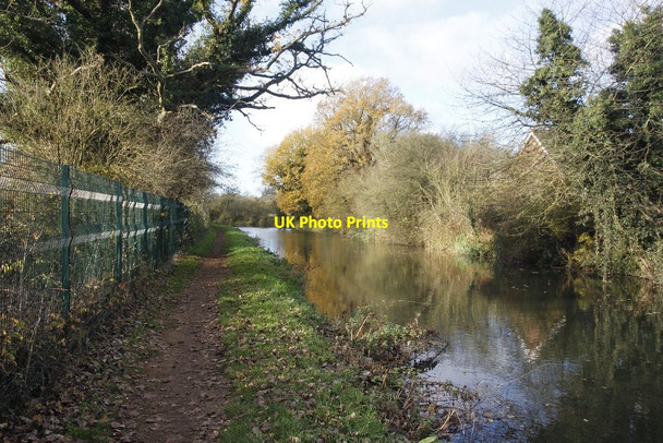 Photo 6"x4" Towards the bend Aldermaston Wharf c2011
