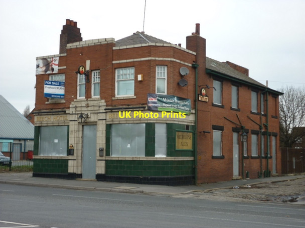 Photo 6"x4" The Beech Hotel on Tong Road, Leeds Leeds\/SE3034 c2011