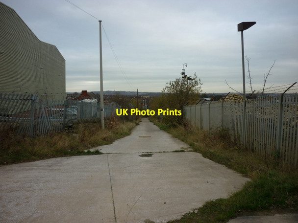 Photo 6"x4" An unnamed road leading to Wortley Moor Road Wortley\/SE2632 c2011