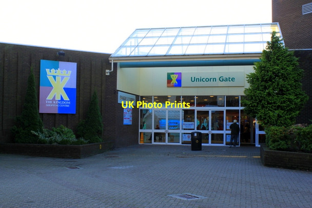Photo 6"x4" Unicorn Gate Glenrothes Markinch c2011
