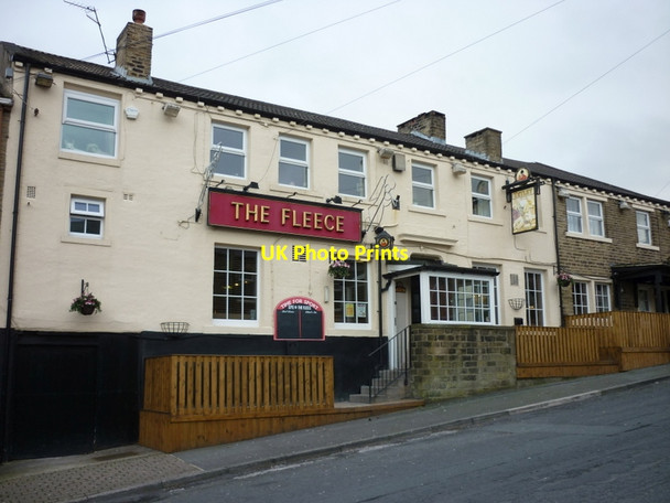 Photo 6"x4" The Fleece public house, Clayton Queensbury\/SE0930 c2011